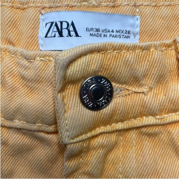 ZARA light Yellow Shorts Denim Size 4 Comfy In Style - Picture 3 of 8